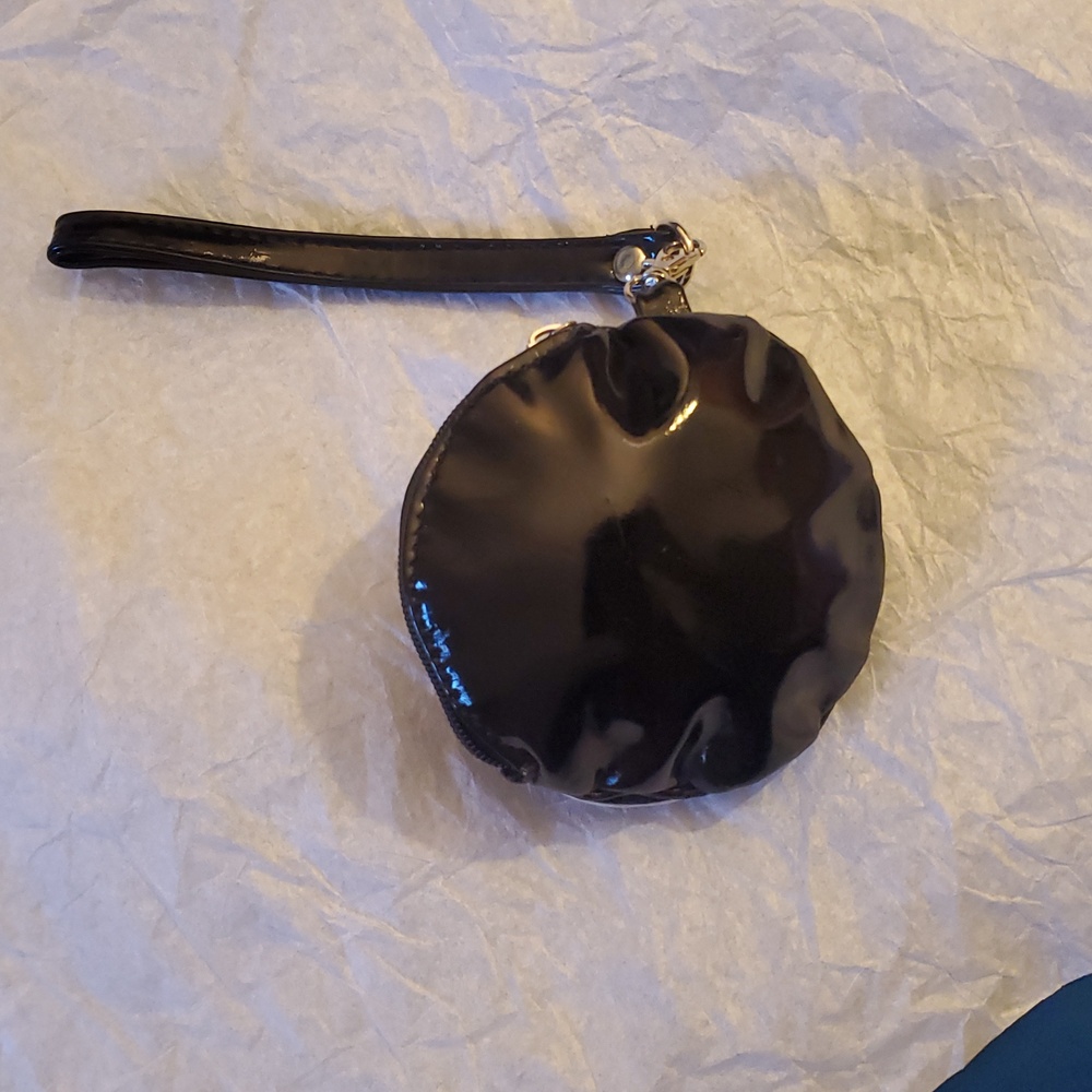 Black Rose Wristlet Bag - Picture 4 of 4